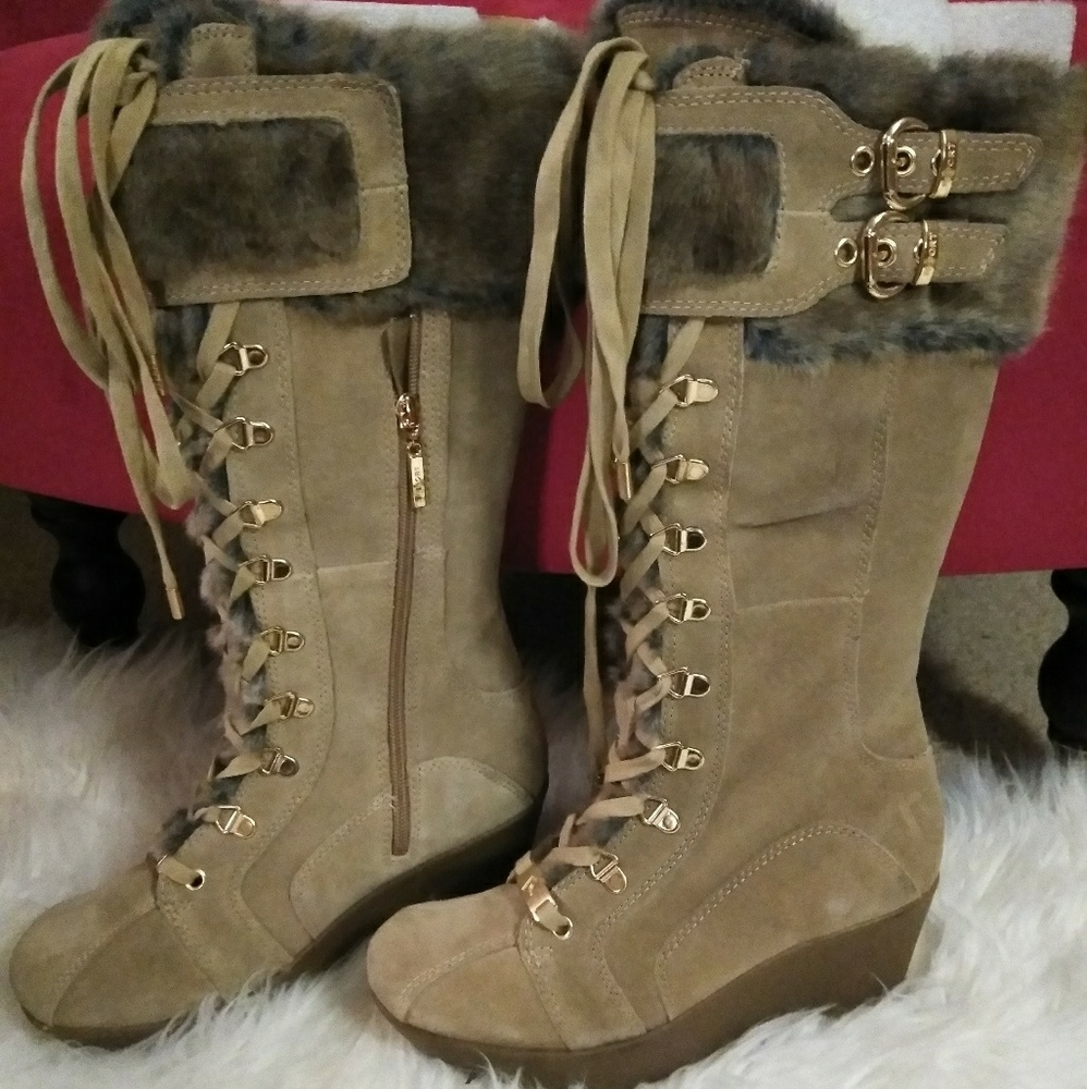Furry Winter Wedge Boots- Report